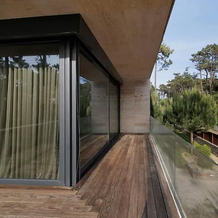 Villa R. Artur Aires Fão